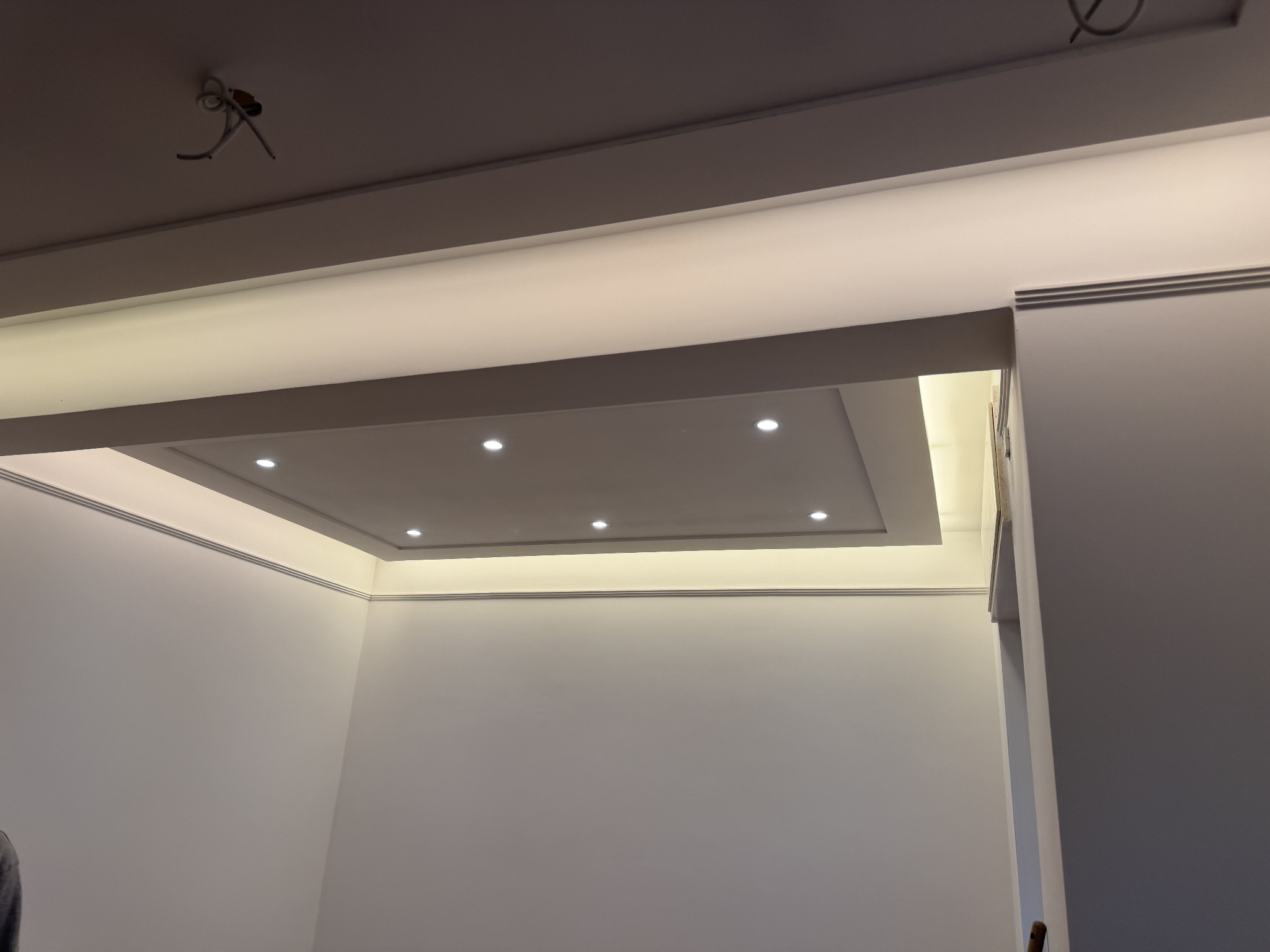 Ausführung der indirekten Lichtfuge während des Umbaus